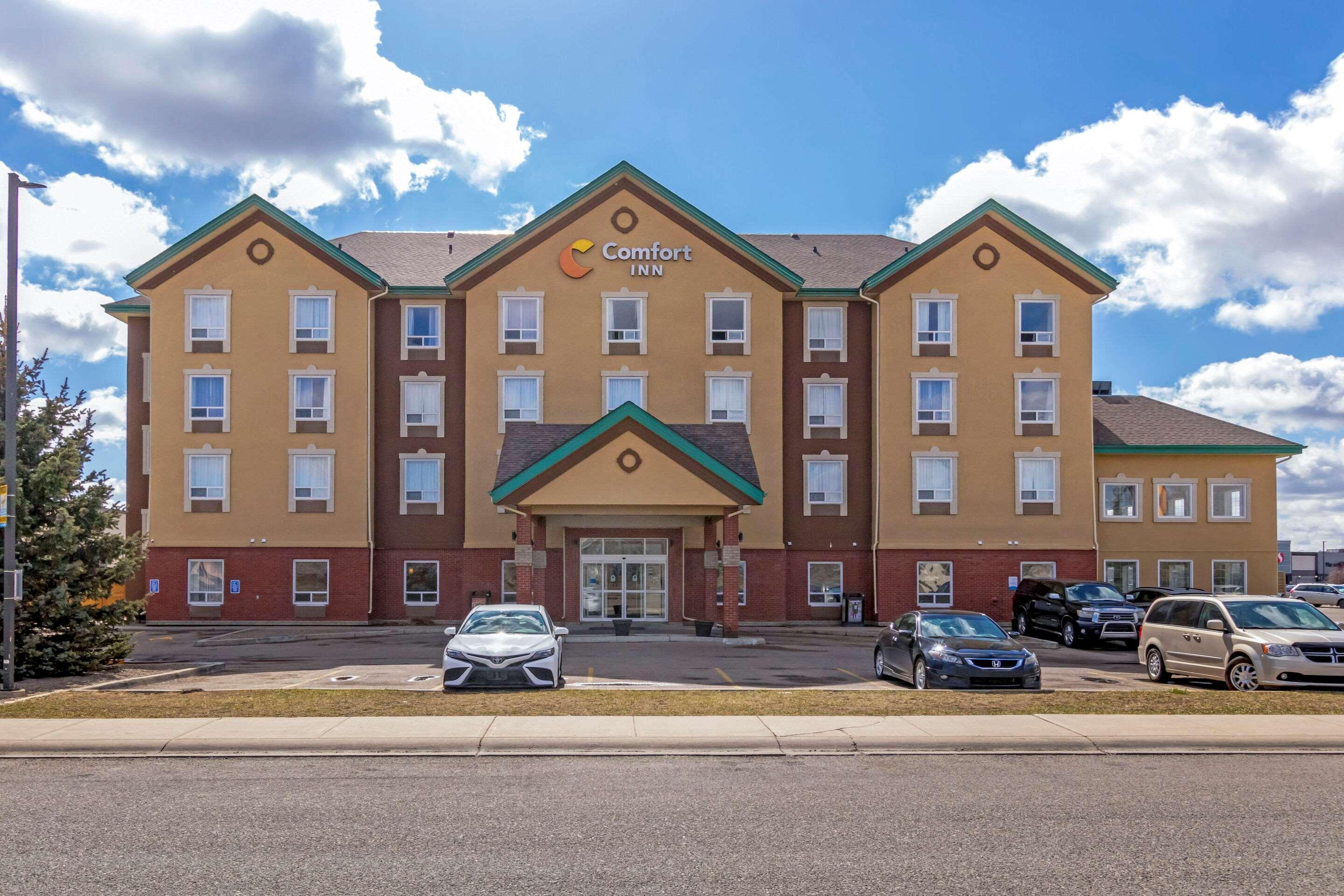 Comfort Inn Lethbridge Exterior photo